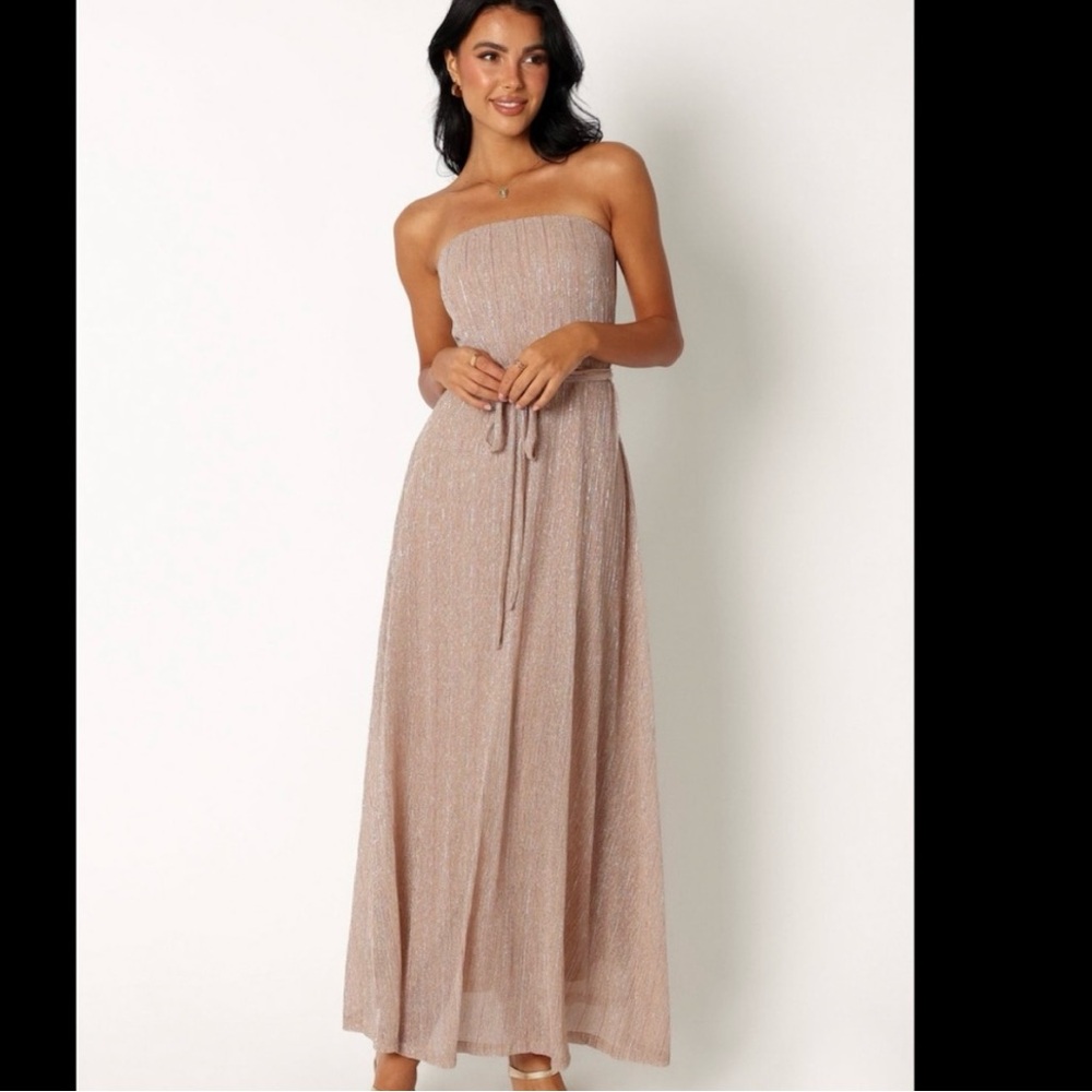 Strapless dress